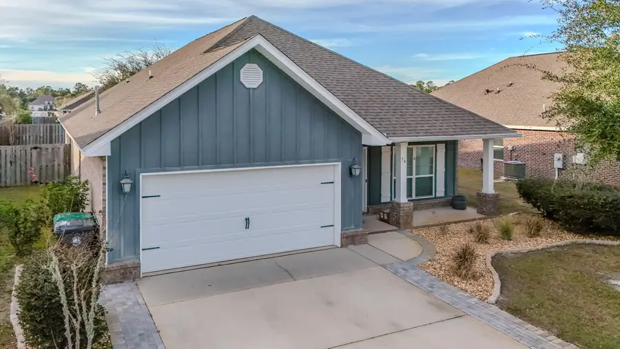 54 Lottie Loop, Freeport, FL 32439 - Image #2