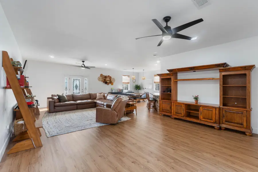 40 Hidden Lakes Trail, Defuniak Springs, FL 32433 - Image #2