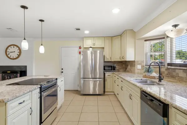 1969 Frontera Street, Navarre, FL 32566