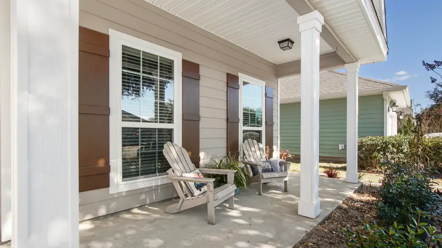 96 Mary Ellen Way, Freeport, FL 32439 - Image #2