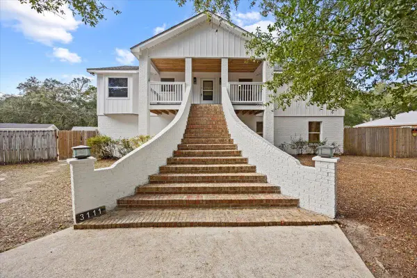 3111 Holley Point Road, Navarre, FL 32566