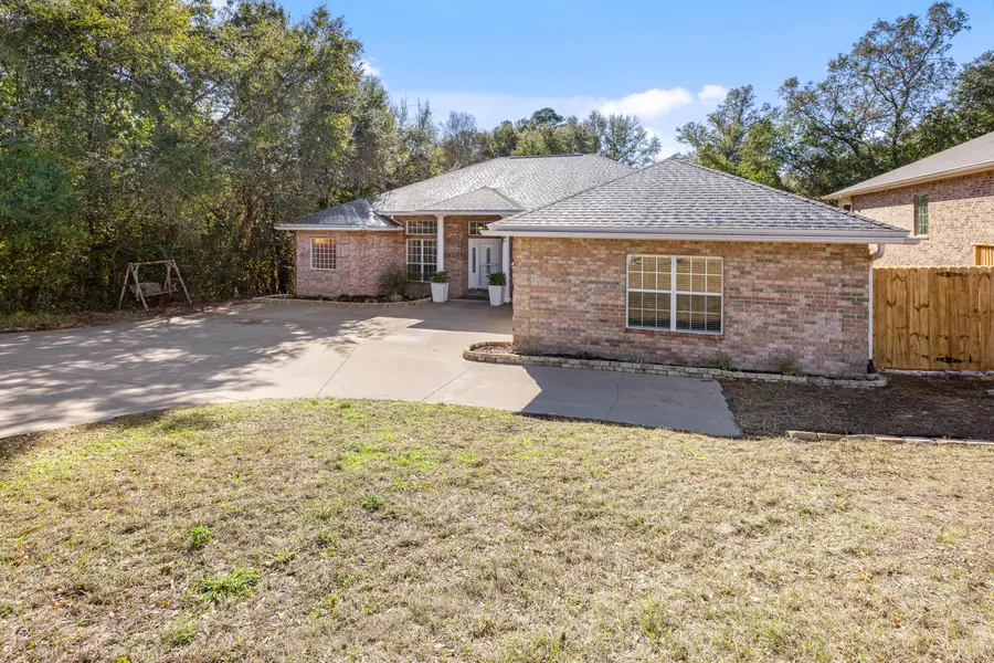 421 Marquette Street, Valparaiso, FL 32580 - Image #2