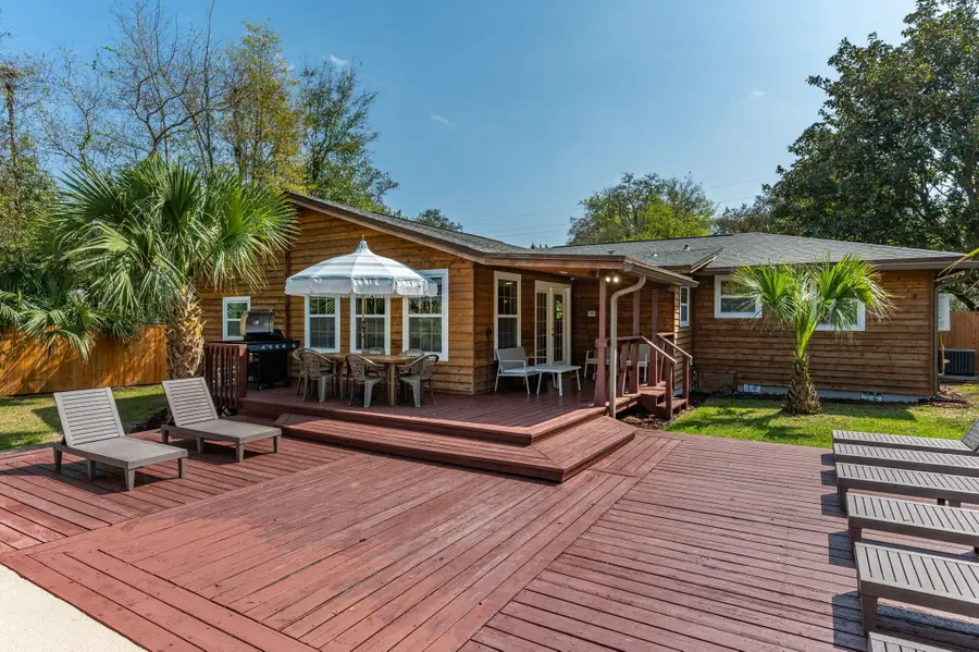 111 NE Patton Drive, Fort Walton Beach, FL 32547 - Image #2