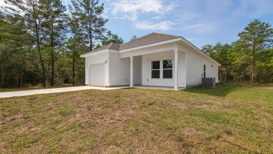 480 E Marigold East Avenue, Defuniak Springs, FL 32433 - Image #2