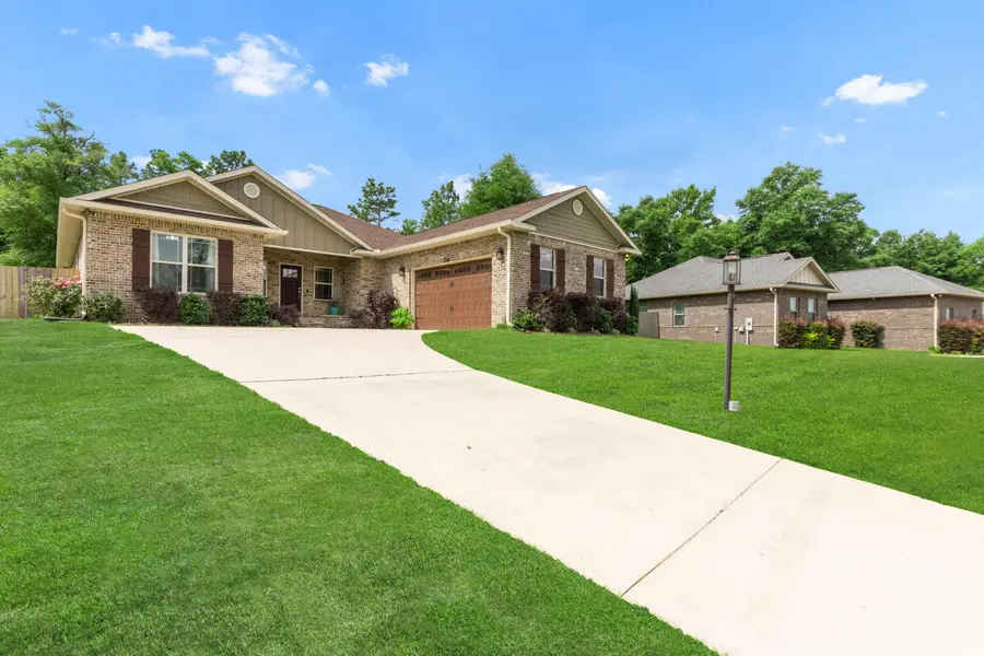6437 Amanda Court, Crestview, FL 32536 - Image #2