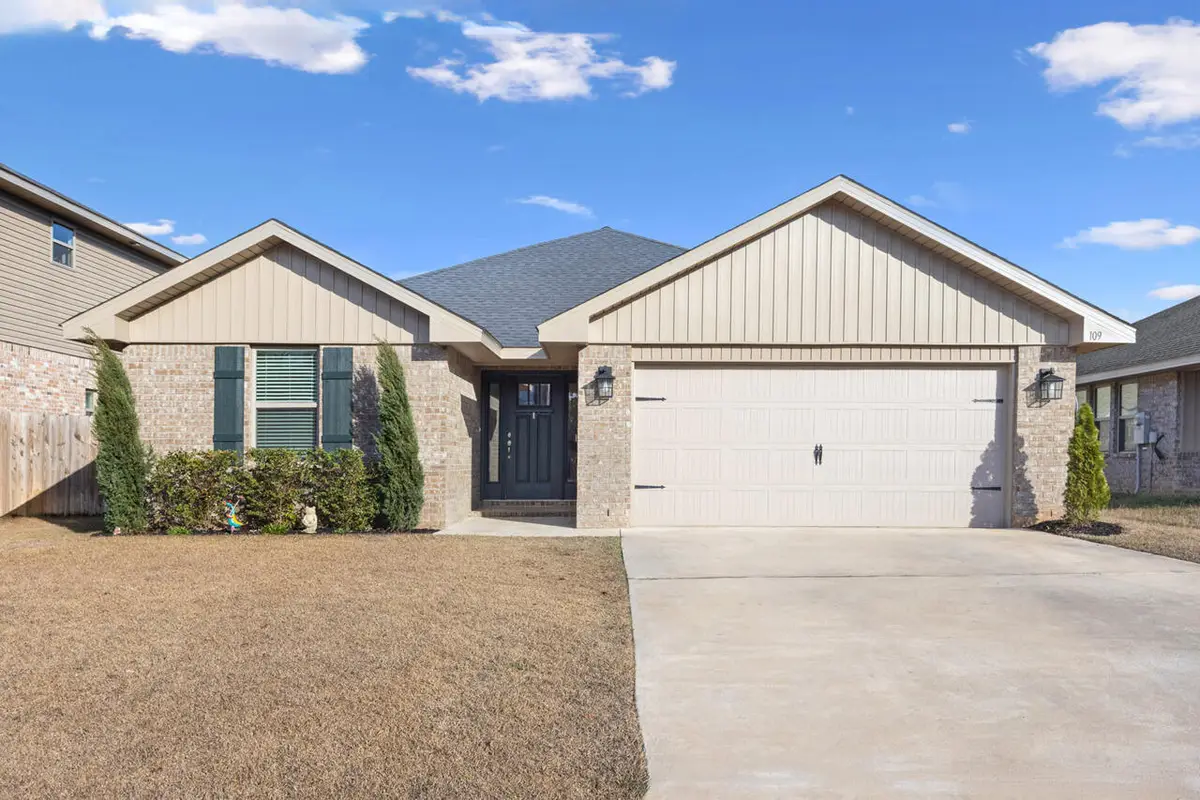 109 Ridgeway Circle, Crestview, FL 32536 - #1