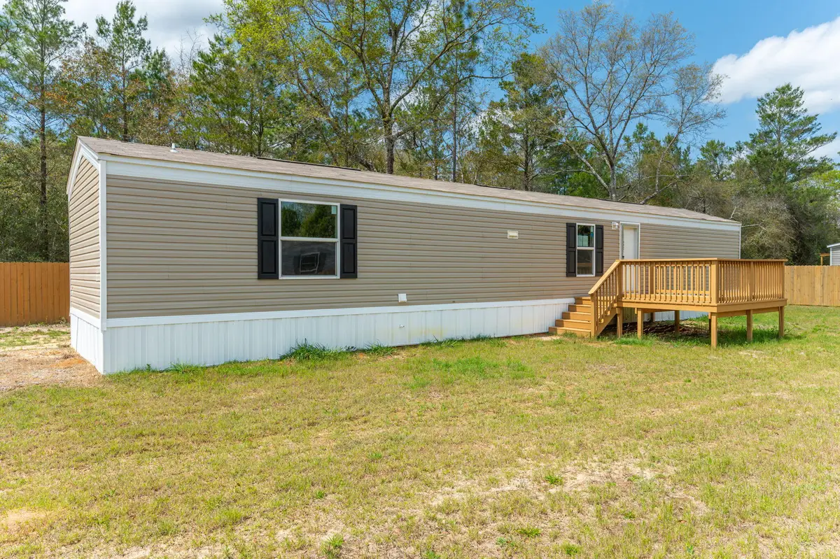 402 W Royal Palm Ave, Defuniak Springs, FL 32433 - #1