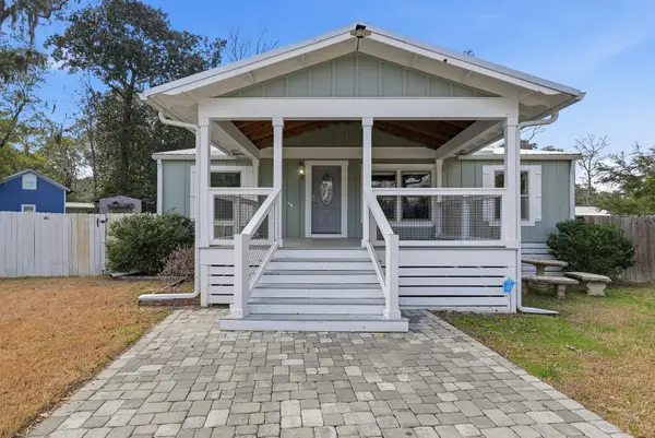 140 Palmetto Avenue, Freeport, FL 32439