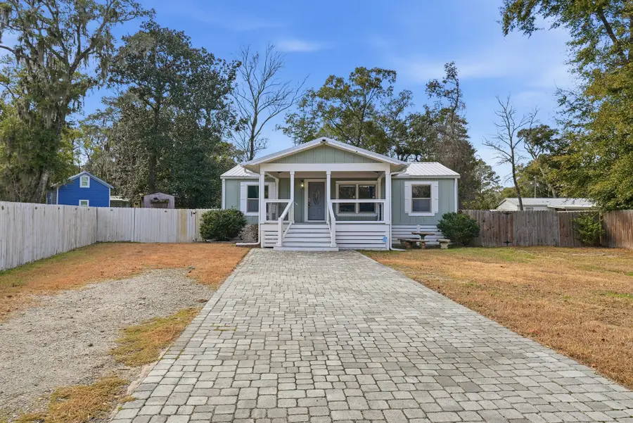 140 Palmetto Avenue, Freeport, FL 32439 - Image #2