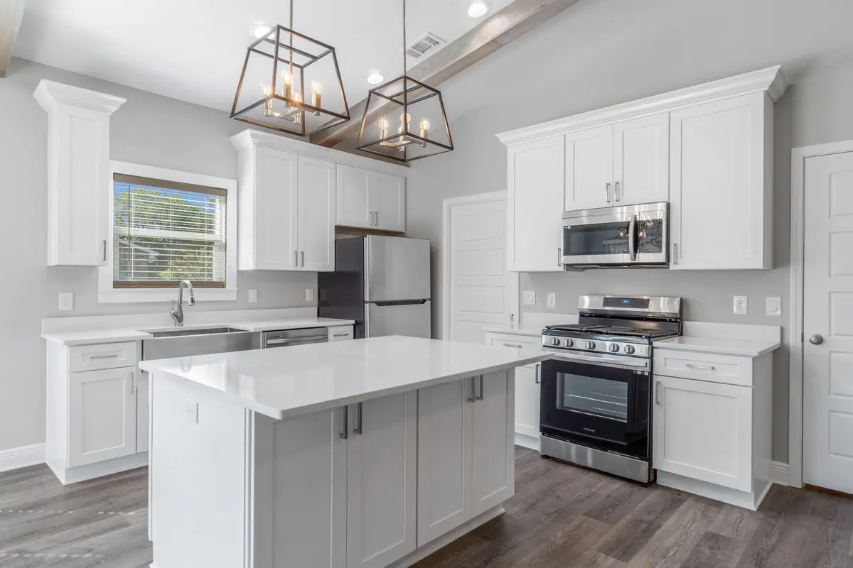 8425 Tippin Avenue, Pensacola, FL 32514 - Image #1