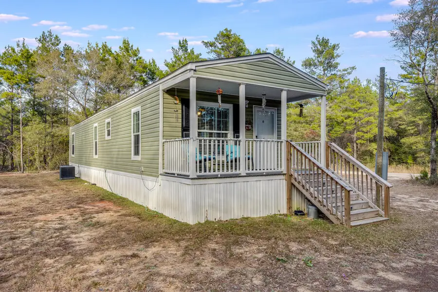 29 Canterbury Drive, Defuniak Springs, FL 32433 - #3