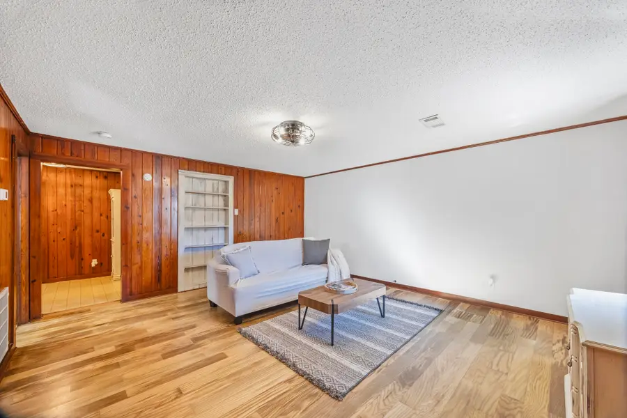 894 E Williams Avenue, Crestview, FL 32539 - #2