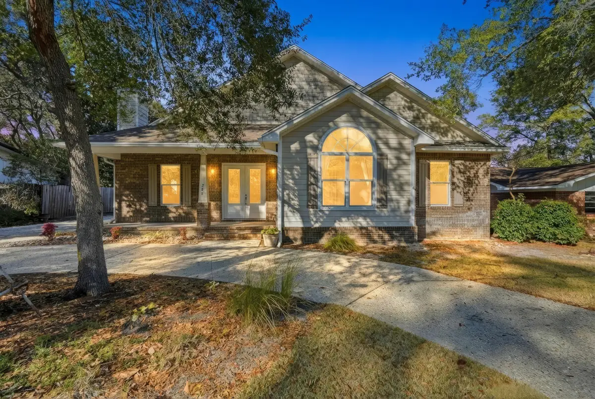 266 Florida Avenue, Valparaiso, FL 32580 - #1