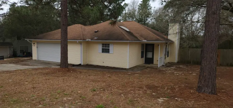 305 Ashley Drive, Crestview, FL 32536 - #2