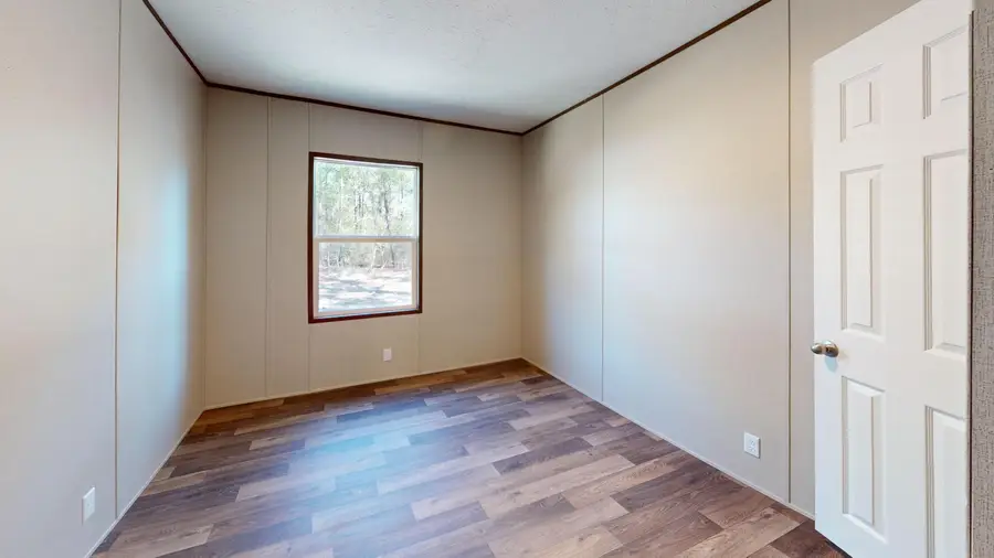 28 W White Rose Street, Defuniak Springs, FL 32433 - #3