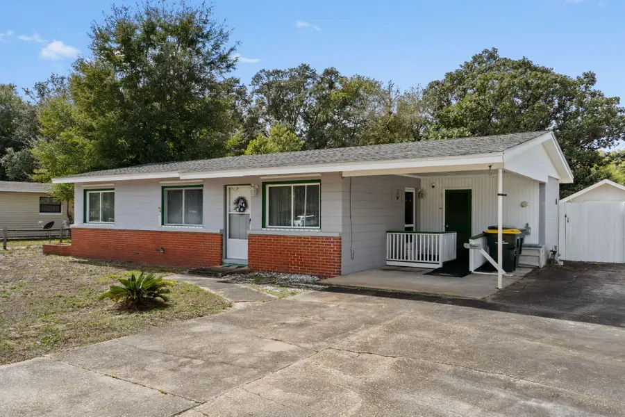 106 SW Cedar Avenue, Fort Walton Beach, FL 32548 - #2