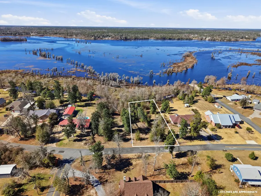 9209 Lake Forest Drive, Youngstown, FL 32466 - #3