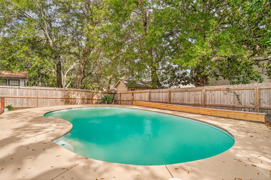 507 Matthew Street, Niceville, FL 32578 - #3