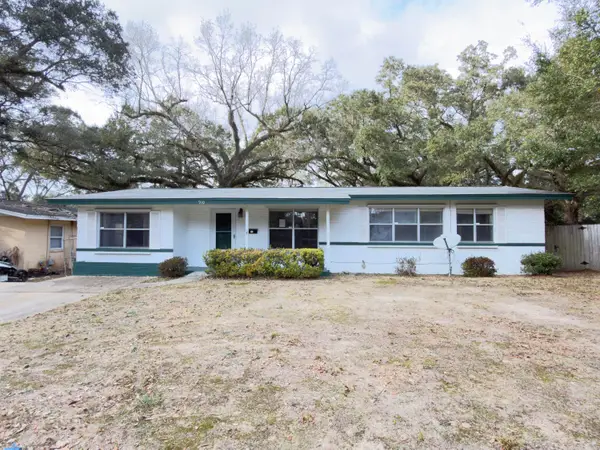 910 Springbrook Avenue, Pensacola, FL 32505