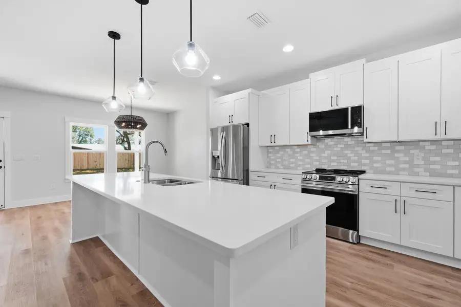 6 Kohler Drive, Mary Esther, FL 32569 - #2