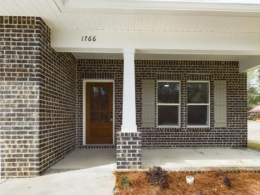 1002 26th Street, Niceville, FL 32578 - #3