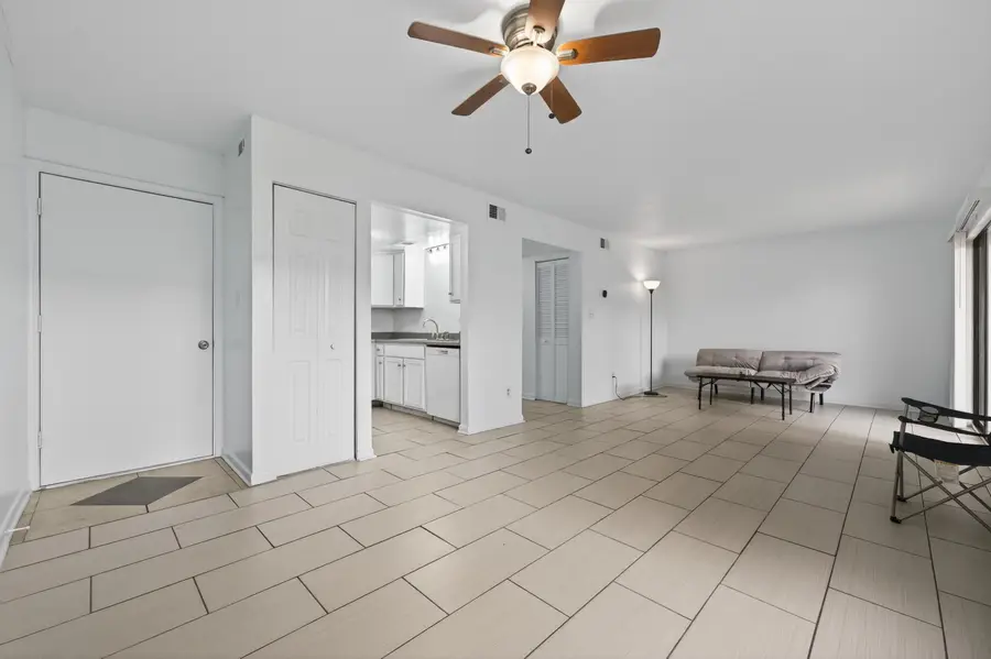 308 SW Miracle Strip Parkway #5B, Fort Walton Beach, FL 32548 - #3