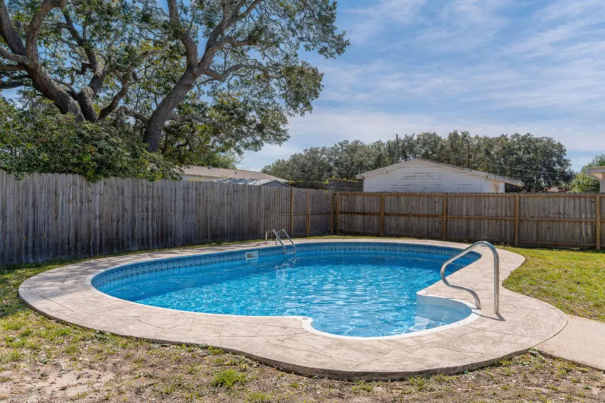 12 11th Street, Shalimar, FL 32579 - #1