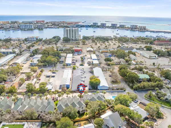 235 Pelican Place #UNIT 3, Destin, FL 32541