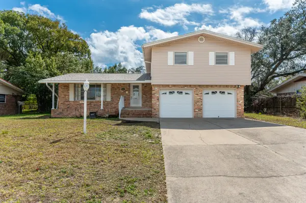 216 NW Chateaugay Street, Fort Walton Beach, FL 32548