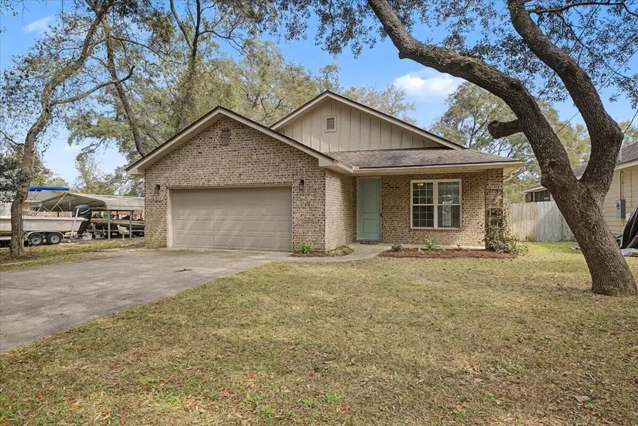 628 Hickory Avenue, Niceville, FL 32578 - #3