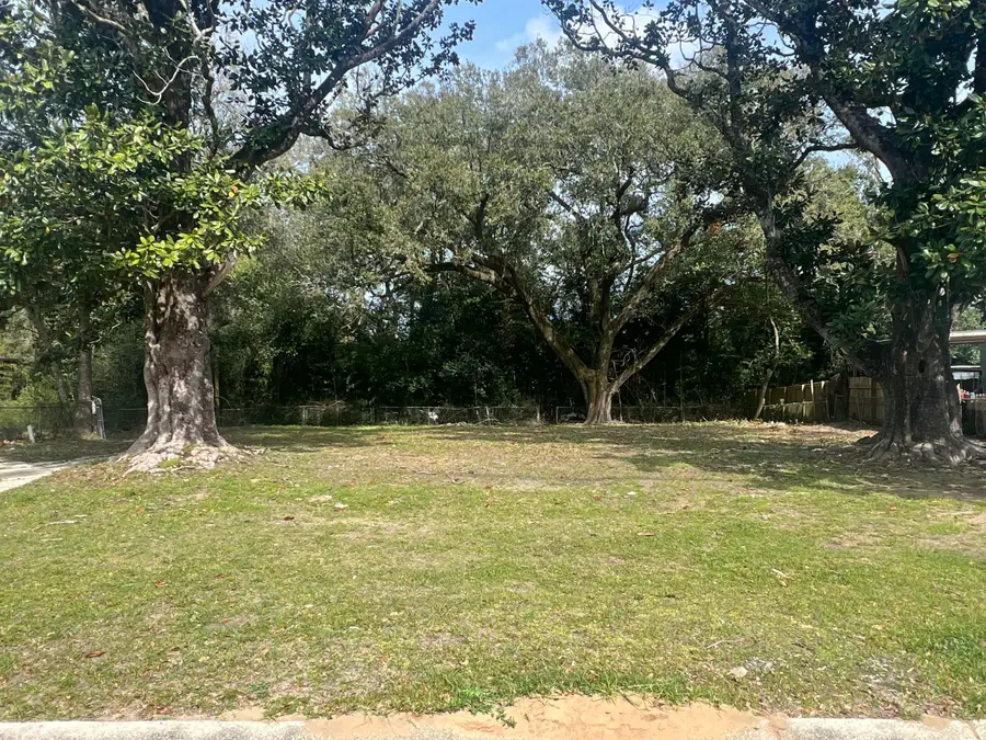 229 Aquamarine Avenue, Pensacola, FL 32505 - #2