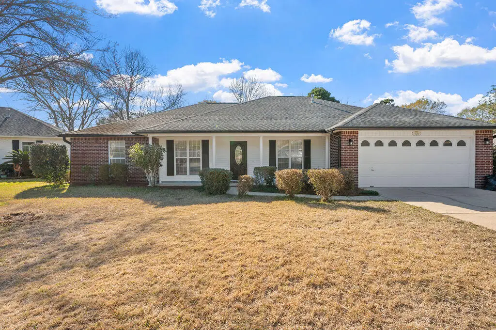4572 Castlewood Lane, Niceville, FL 32578 - #1