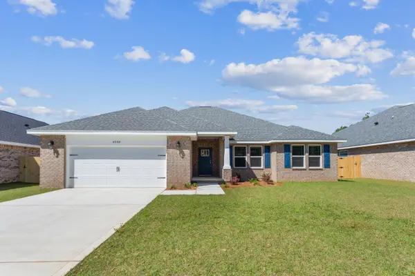 7600 Hatteras Drive, Navarre, FL 32566