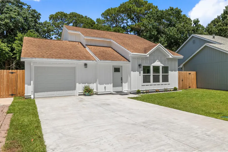 387 NW Canterbury Circle, Fort Walton Beach, FL 32548 - #2