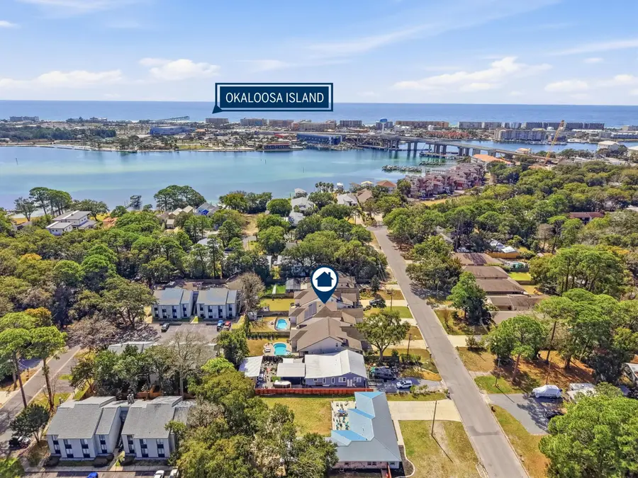 131 SE Magnolia Avenue, Fort Walton Beach, FL 32548 - #3