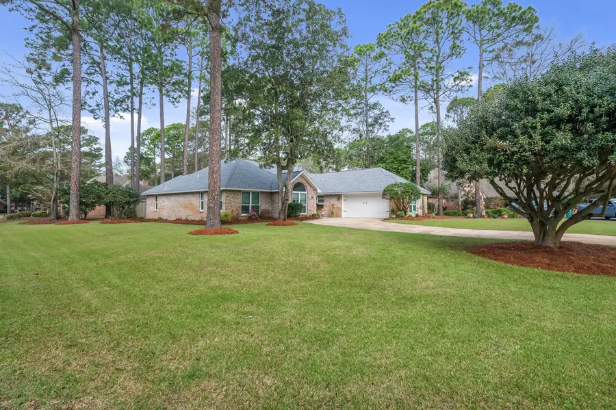 34 Southwind Court, Niceville, FL 32578 - #2