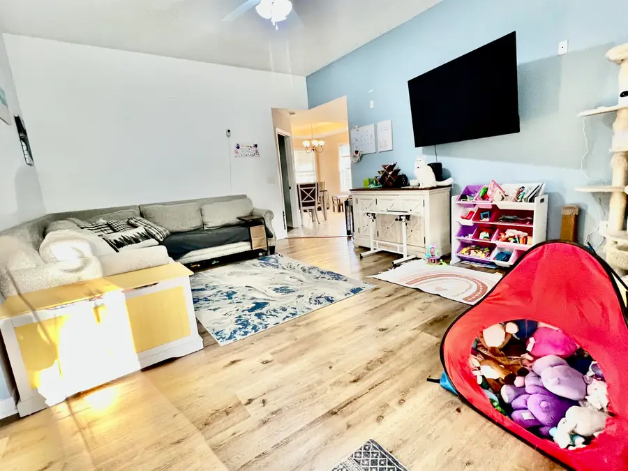 352 Harris Street, Mary Esther, FL 32569 - #3