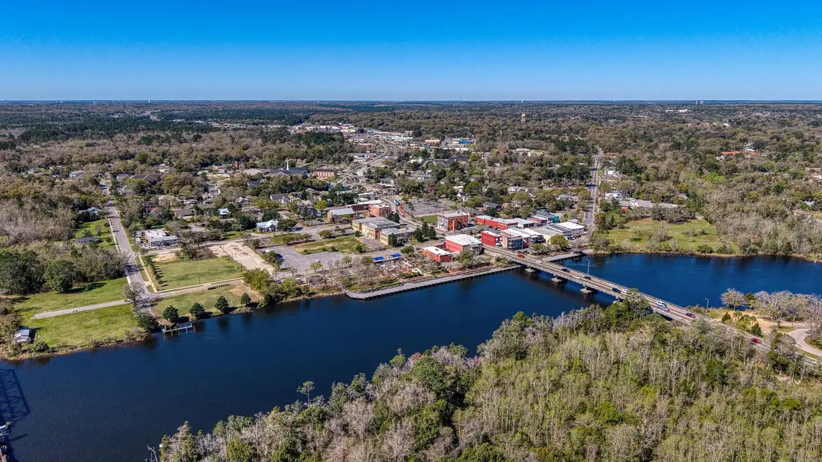 7001/7005 Old Spanish Trail, Milton, FL 32583 - #1