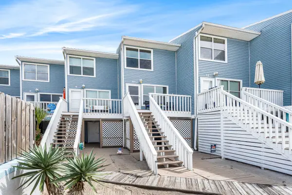 1430 Tina Drive #APT 9, Navarre, FL 32566
