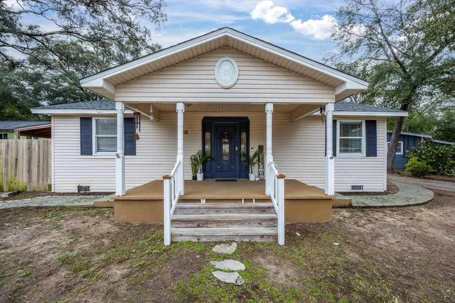 255 Edge Avenue, Valparaiso, FL 32580 - #3
