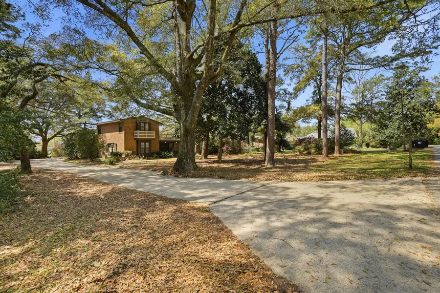 407 Marion Drive, Niceville, FL 32578 - #2