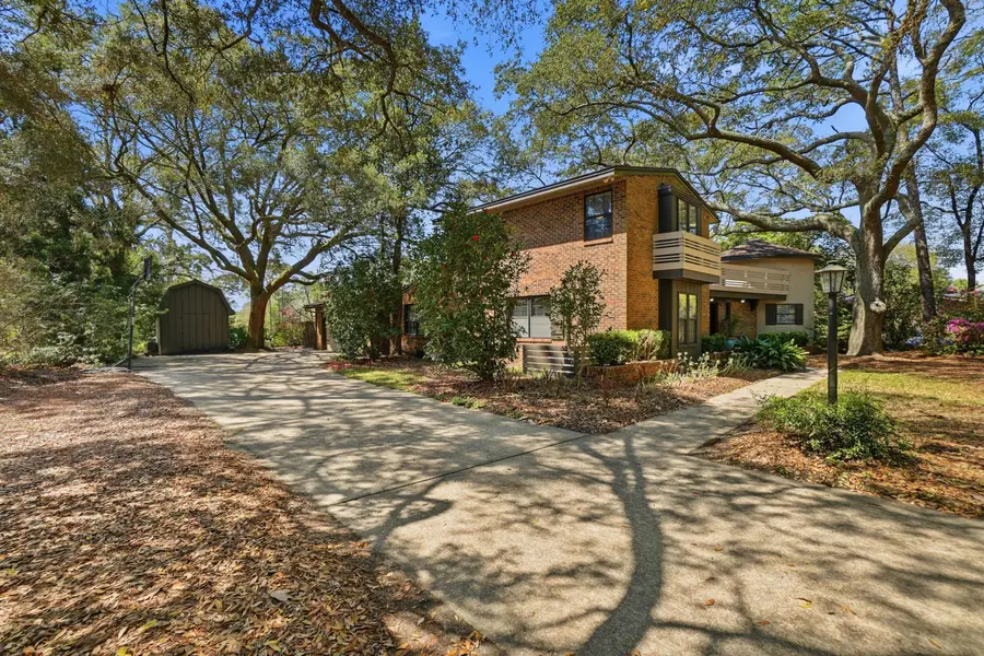 407 Marion Drive, Niceville, FL 32578 - #3