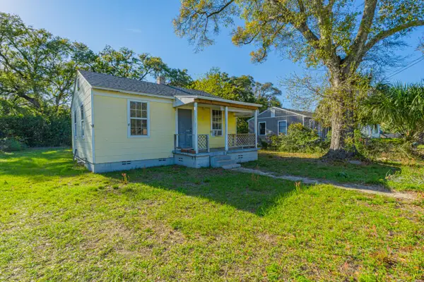 7 E Carver Drive, Pensacola, FL 32507