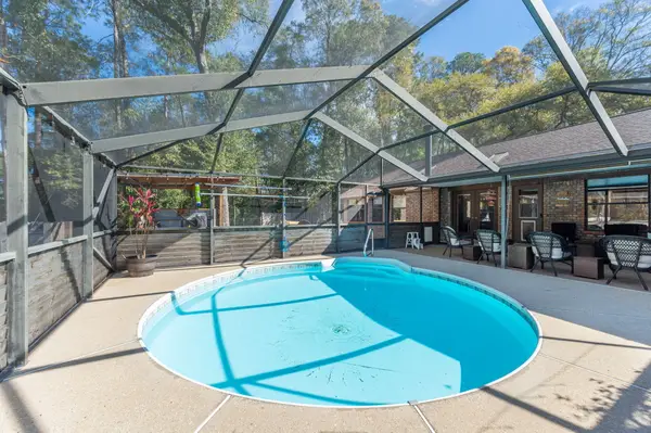 5029 Forest Creek Drive, Pace, FL 32571