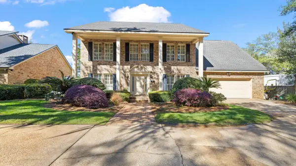 217 Yacht Club Drive, Fort Walton Beach, FL 32548