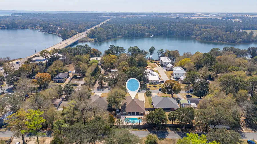 314 Glen Avenue, Valparaiso, FL 32580 - #2