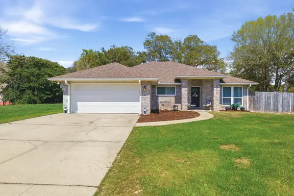 6910 Calle De Amigo, Navarre, FL 32566