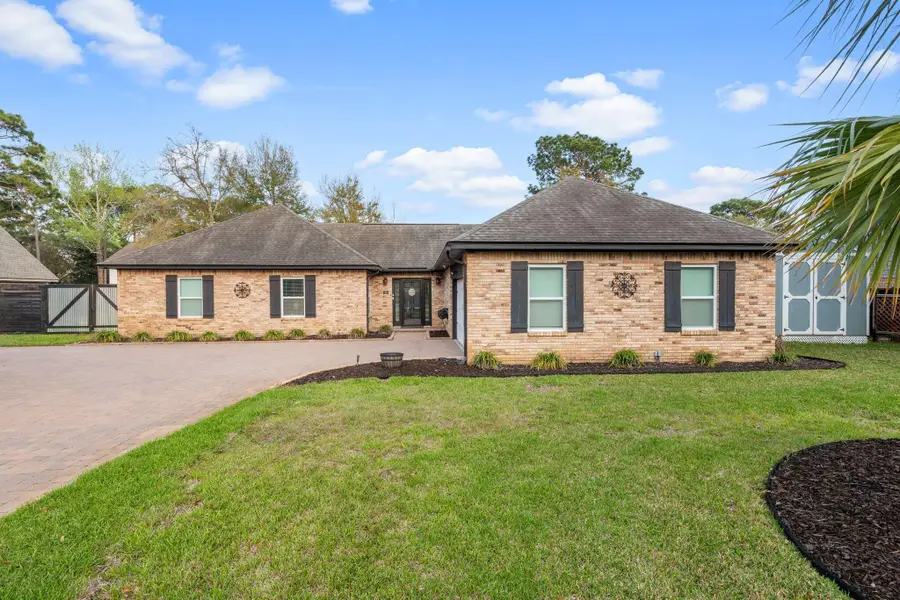 11 Hampton Circle, Niceville, FL 32578 - #2