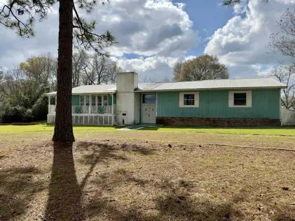 22121 Hwy 331, Laurel Hill, FL 32567