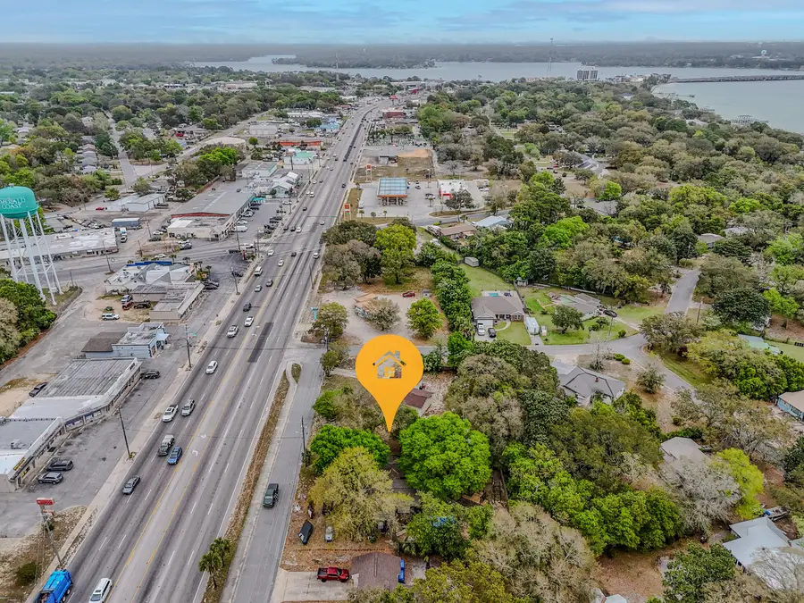 247 NE Highway Avenue, Fort Walton Beach, FL 32547 - #3